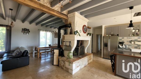 Maison à vendre 11 pièces 235 m² La Roche-Chalais