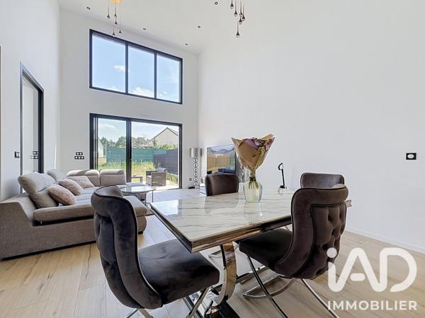 Maison à vendre 6 pièces 123 m² Bréal-sous-Montfort