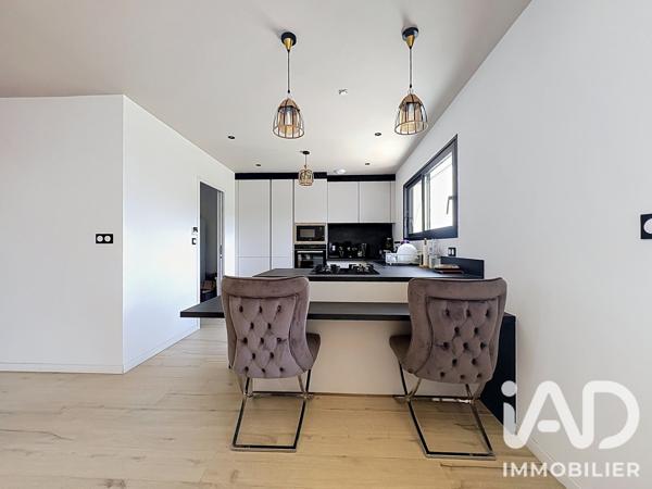 Maison à vendre 6 pièces 123 m² Bréal-sous-Montfort