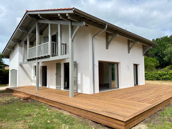 Maison 5 pièce(s) 4 chambre(s) 141 m²