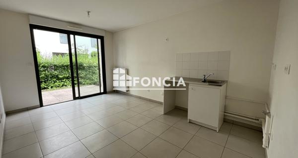 Location Appartement 2 pièces 37.93 m² - Tours 37100