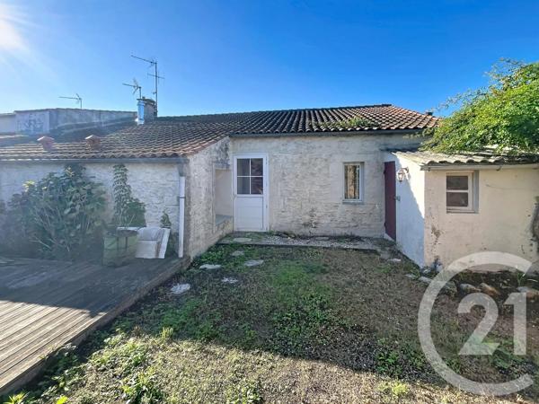 Maison à vendre  5 pièces - 112 m 2   ROCHEFORT  - 17