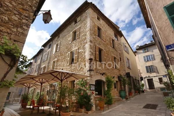 Hotel et restaurant valbonne village en pierre Valbonne