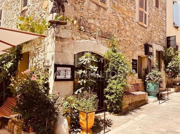 Hotel et restaurant valbonne village en pierre Valbonne