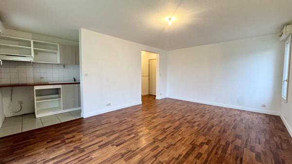 CHARMANT TYPE 2 EN DUPLEX AVEC TERRASSE 