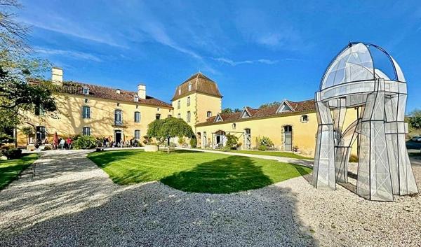 Magnifique Château de 1600 m² avec Vue Imprenable sur les Pyrénées - Coeur du Gers Marciac