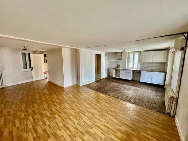 Maison 105 m² avec jardin, garage et fort potentiel – La Vitarelle