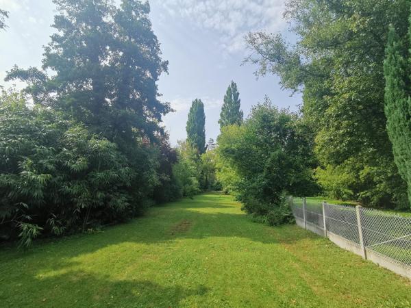 Dans un cadre idylique, sur les bords de la rivière de l'Aisne: