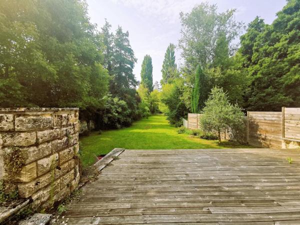 Dans un cadre idylique, sur les bords de la rivière de l'Aisne: