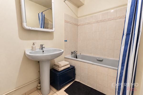 Montigny-le-Bretonneux – Studio avec balcon vendu loué, idéal investisseur