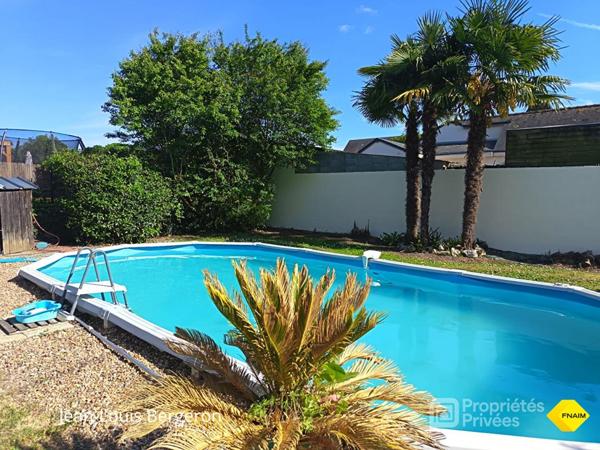 Ste Radegonde, Maison de plain-pied 102 m² .Jardin plein sud