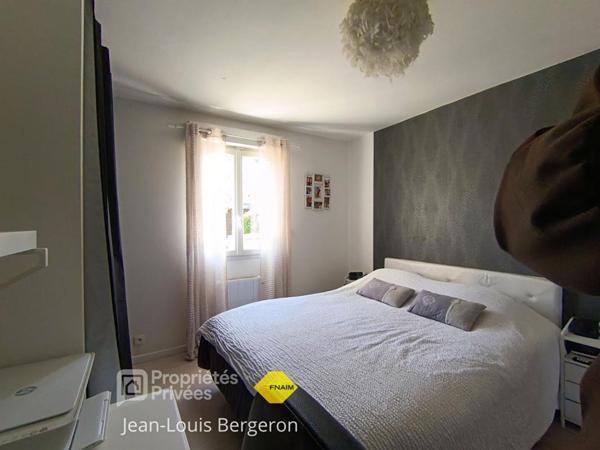 Ste Radegonde, Maison de plain-pied 102 m² .Jardin plein sud