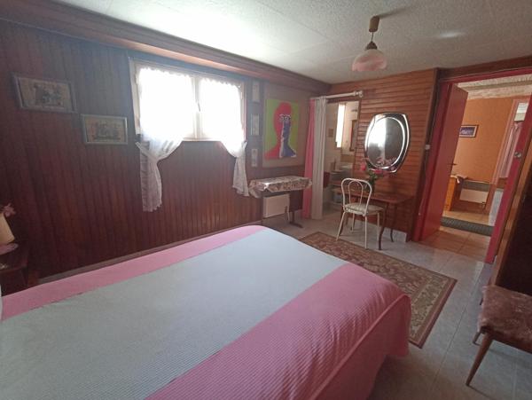 Plouescat – Immeuble de rapport à proximité du bourg et de la mer