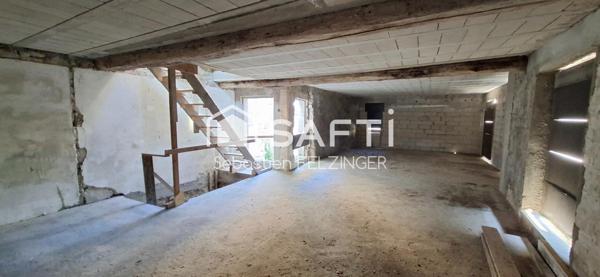 Bâtisse située au coeur de la cité médiéval et dotée d'un emplacement exceptionnel !