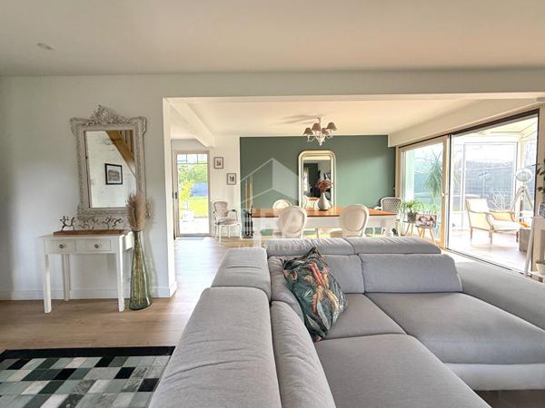 Maison individuelle 3 chambres - Véranda - Sous-sol complet - Jardin