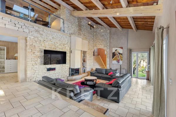 Pierrevert-vue imprenable- Villa d'architecte de plus de 350m2