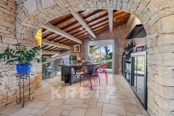 Pierrevert-vue imprenable- Villa d'architecte de plus de 350m2