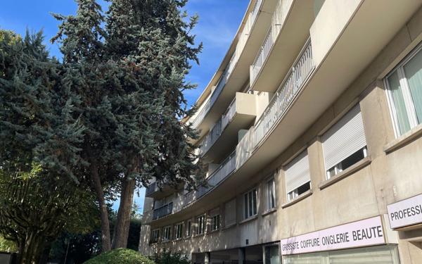 Appartement à vendre    3 pièces • 50,81 m2 Antony