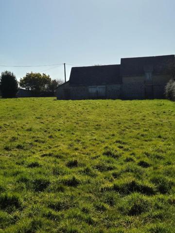 MAISON DE PLAIN-PIED À ARON, PROCHE DE MAYENNE