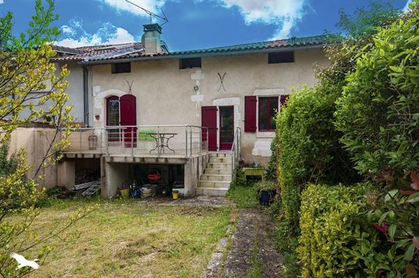 Maison à vendre |  Bourdeilles |  6 pièces | 256 m²