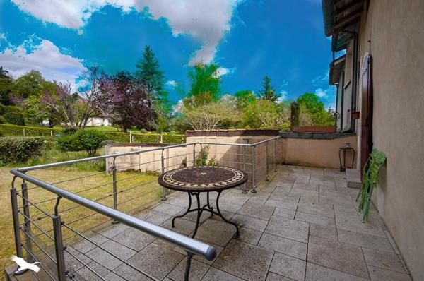 Maison à vendre |  Bourdeilles |  6 pièces | 256 m²