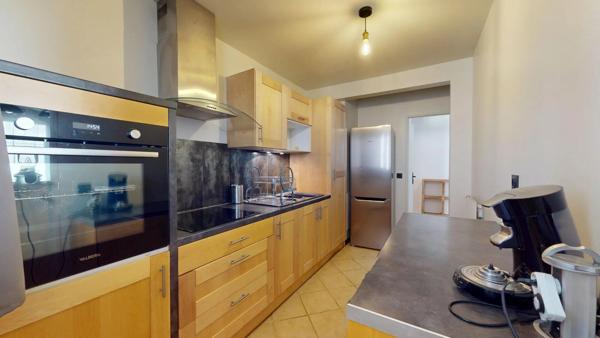 Location                                                      Appartement
                        
                     2 pièces                      53 m2                     à Torcy