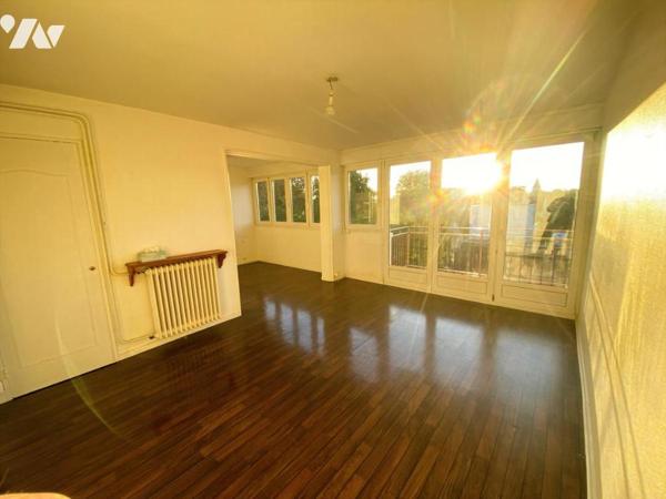 TINQUEUX / APPARTEMENT DE TYPE 3/4 / GARAGE