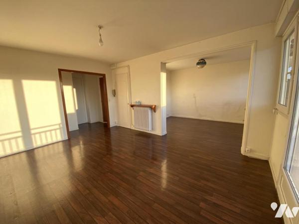 TINQUEUX / APPARTEMENT DE TYPE 3/4 / GARAGE