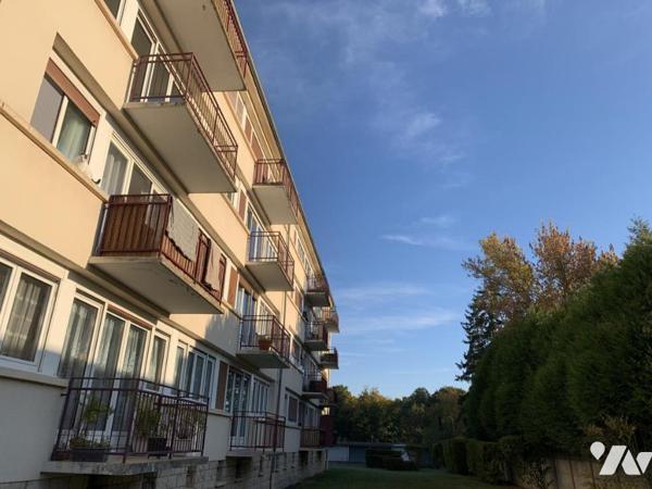 TINQUEUX / APPARTEMENT DE TYPE 3/4 / GARAGE