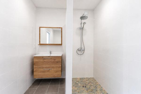 Propriété familiale de 295 m² avec piscine, vue Rhune et parc paysager de 3 000 m²