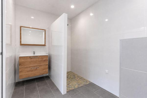 Propriété familiale de 295 m² avec piscine, vue Rhune et parc paysager de 3 000 m²