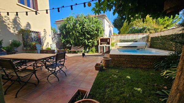 Maison Nimes 8 pièce(s) 211 m2