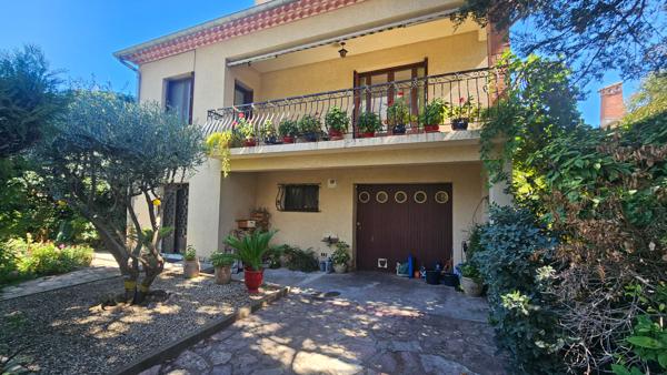 Maison Nimes 8 pièce(s) 211 m2