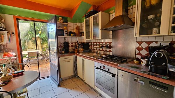 Maison Nimes 8 pièce(s) 211 m2