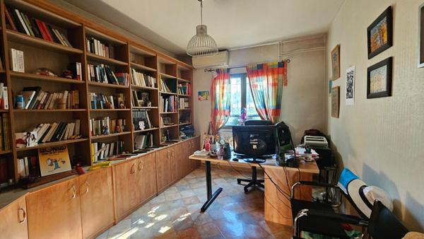 Maison Nimes 8 pièce(s) 211 m2