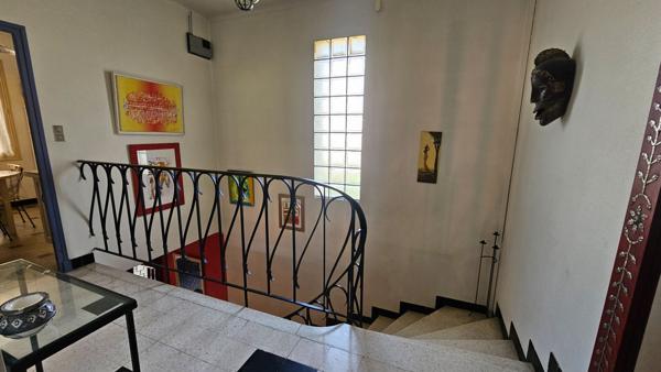 Maison Nimes 8 pièce(s) 211 m2