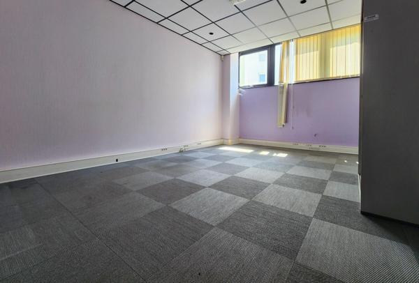 Immeuble à usage mixte habitation / professionnel