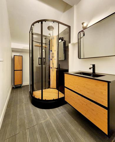 Immeuble à usage mixte habitation / professionnel