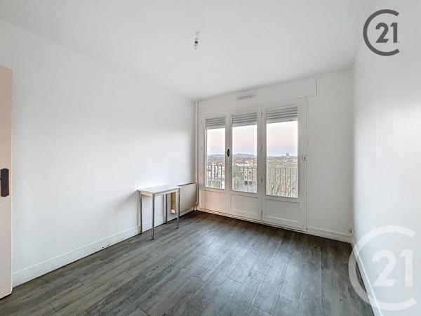 Appartement F3 à vendre  3 pièces - 67,23 m2 MONTEREAU FAULT YONNE - 77