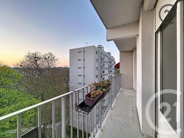 Appartement F3 à vendre  3 pièces - 67,23 m2 MONTEREAU FAULT YONNE - 77