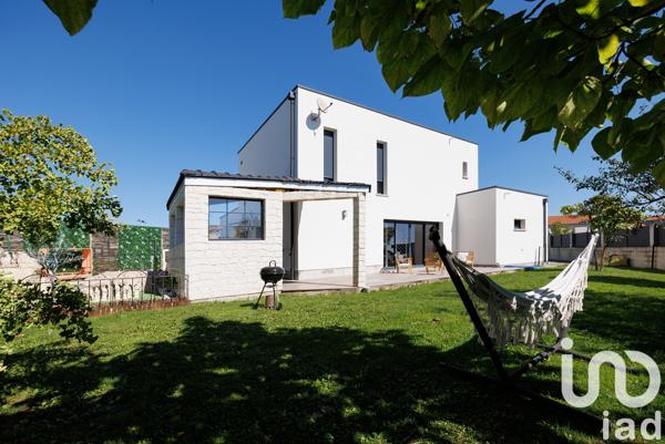 Maison à vendre 6 pièces 173 m² Montois-la-Montagne