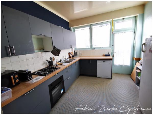 IMMEUBLE DE RAPPORT centre ville de Guer – 394 m²  (56)