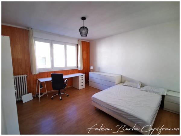 IMMEUBLE DE RAPPORT centre ville de Guer – 394 m²  (56)