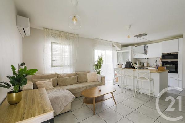 Appartement F4 à vendre  4 pièces - 78,13 m 2   ECHIROLLES  - 38