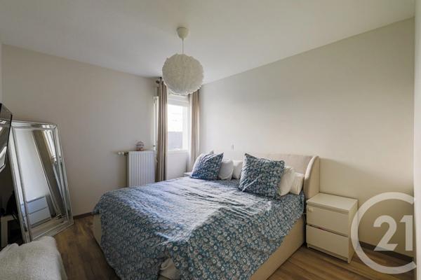 Appartement F4 à vendre  4 pièces - 78,13 m 2   ECHIROLLES  - 38