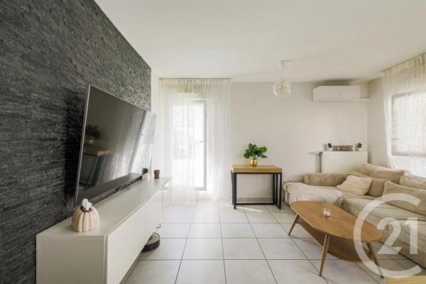 Appartement F4 à vendre  4 pièces - 78,13 m 2   ECHIROLLES  - 38