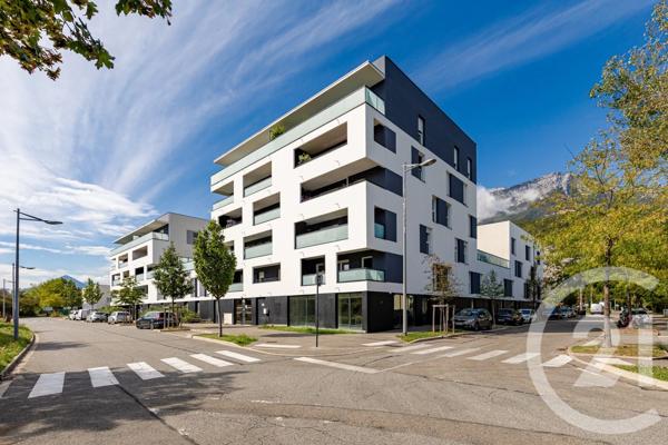 Appartement F4 à vendre  4 pièces - 78,13 m 2   ECHIROLLES  - 38
