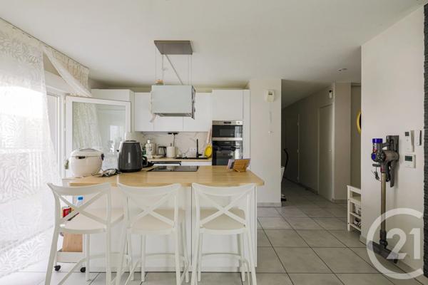 Appartement F4 à vendre  4 pièces - 78,13 m 2   ECHIROLLES  - 38