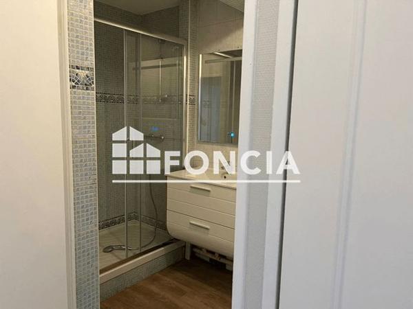 Location Appartement 4 pièces 81 m² - 3 PLACE DE LA MADELEINE Rouen 76000