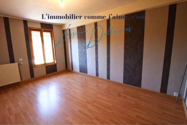 Grande Maison Familiale de 5 chambres possibilité plus, avec Jardin et Garage à Raismes, Quartier Vicoigne, 167m2